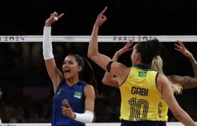 Brasil rumo ao pódio: Seleção de vôlei vence República Dominicana e avança para as semifinais