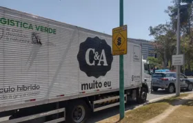 Caminhão roubado é recuperado pela PM no Complexo da Maré