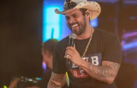 Cantor sertanejo João Carreiro morre aos 41 anos