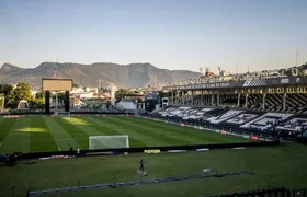 Com a reforma de S. Januário chegando, Vasco pode comercializar pedaços do estádio