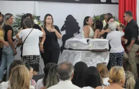 Corpo de Cici Maldonato é velado na Igreja Batista do Porto da Madama