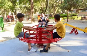 Diversão e Inclusão: Parques de Niterói recebem brinquedos acessíveis