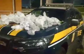 Dupla é presa com quase 25 kg de drogas em Niterói