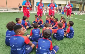 Escolinha de futebol do Zico chega a Niterói