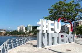 “Eu ♥ Niterói”: letreiro convida niteroienses a enquadrar belezas da cidade