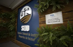 Ex-dirigente de futebol é acusado de manipular resultados e subornar árbitros