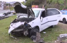 Família sofre acidente e tem seus pertences roubados enquanto espera por ajuda