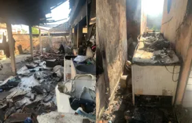 Família tem casa incendiada no Laranjal e cria vaquinha online para recomeçar