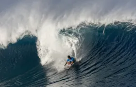 Felipe Toledo cai para "zebra" e está eliminado do surf olímpico