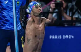 Gabrielzinho domina os 50m costas e leva mais um ouro na natação