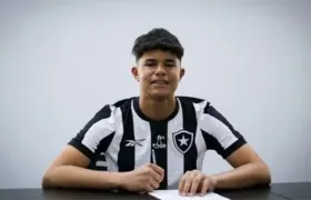 Goleiro Bruninho, filho de Eliza Samudio, assina com o Botafogo