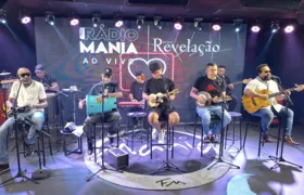 Grupo Revelação faz show relembrando seus maiores sucessos na Rádio Mania