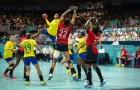 Handebol feminino estreia com pé direito e dá show em vitória do Brasil