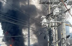 Incêndio atinge subestação de estaleiro na Ilha da Conceição, em Niterói; Vídeo