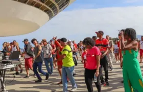 MAC Niterói recebe mais uma edição do Baile Charme Família Black Star