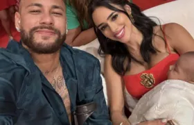 Neymar e Bruna Biancardi voltam a se unir para festa de Natal