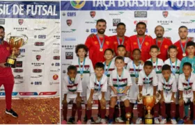 Niteroiense, auxiliar técnico do sub-8 do Fluminense, é bicampeão brasileiro de futsal