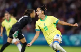 Olimpíadas: Brasil derrota França e vai à semifinal no futebol feminino