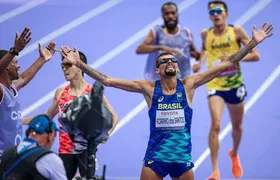 Paralimpíadas: Julio Cesar conquista primeiro ouro do atletismo em Paris e bate recorde mundial