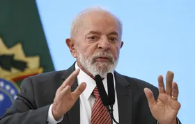 Polícia encontra carro roubado da equipe de segurança de Lula