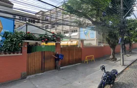 Porteiro é morto em estacionamento de escola no Rio