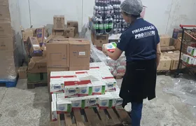 Procon-RJ apreende duas toneladas de produtos impróprios em Angra dos Reis