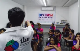 Projeto de inclusão social e digital inaugura centro de formação em Niterói