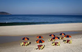 Projeto de lei prevê mudanças no funcionamento de estabelecimentos nas praias de Niterói