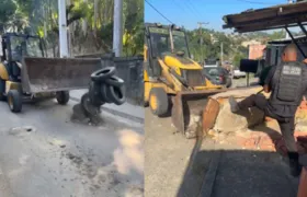 Quase uma tonelada de barricadas é removida em ação no Novo México