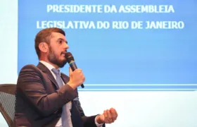 Rodrigo Bacellar participa de seminário para debater o desenvolvimento do estado