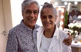 Tacacá da MPB? Caetano Veloso e Maria Bethânia cantam hit do Joelma em show no Pará