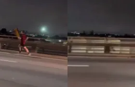 Torcedores do Flamengo são flagrados correndo na Ponte Rio-Niterói; vídeo
