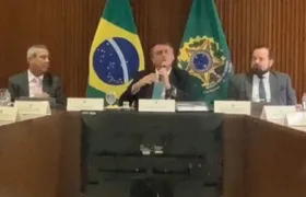 Vídeo mostra Bolsonaro e aliados discutindo suposto golpe em 2022