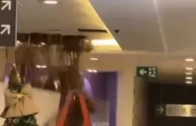 Vídeo: teto cai e esgoto jorra em shopping de Niterói