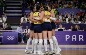 Vôlei feminino: Brasil perde para os EUA e vai disputar o bronze