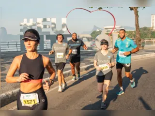 Cerca de 2,5 mil atletas disputam a 6ª Meia Maratona de Niterói neste sábado (04)