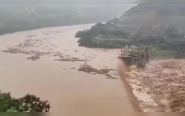 Barragem rompe no RS e governador faz apelo: 'saiam de casa, a situação é gravíssima'