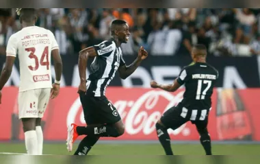 Botafogo faz 'dever de casa' e vence Universitário por 3 a 1 no Nilton Santos