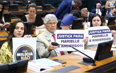Câmara de deputados vota a favor de prisão de Chiquinho Brazão