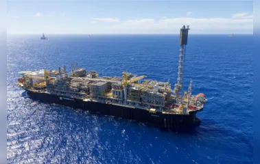 Campo de Búzios bate marca de 1 bilhão de barris de óleo produzidos desde que começou a operar