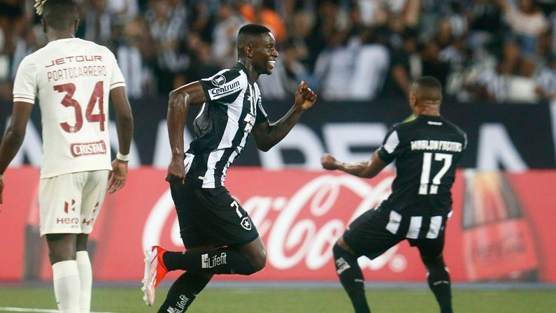 Botafogo faz 'dever de casa' e vence Universitário por 3 a 1 no Nilton ...