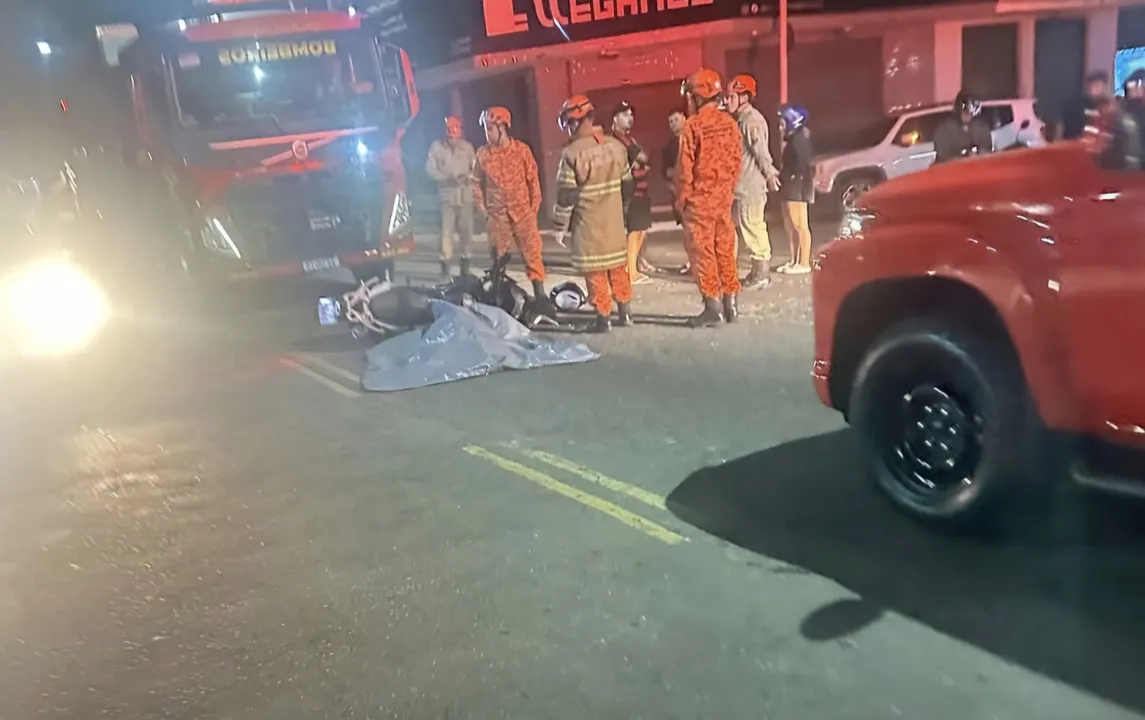 O Corpo de Bombeiros foi acionado por volta de 1h da manhã