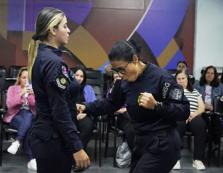 A Campanha Agosto Lilás é dedicada à conscientização da violência contra a mulher
