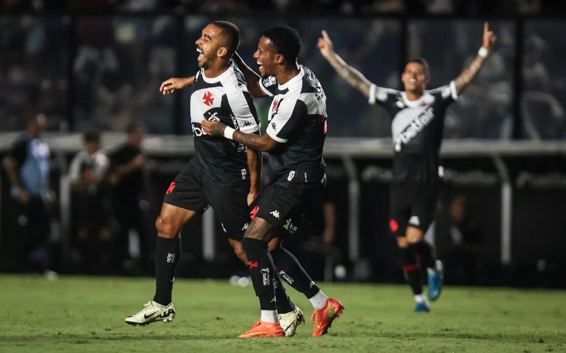Vasco venceu com mudanças no segundo tempo e entrada de titulares