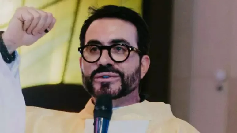 Padre Fábio de Melo luta contra a depressão