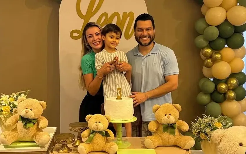 Ex-casal se reencontrou na festa de aniversário de três anos do filho