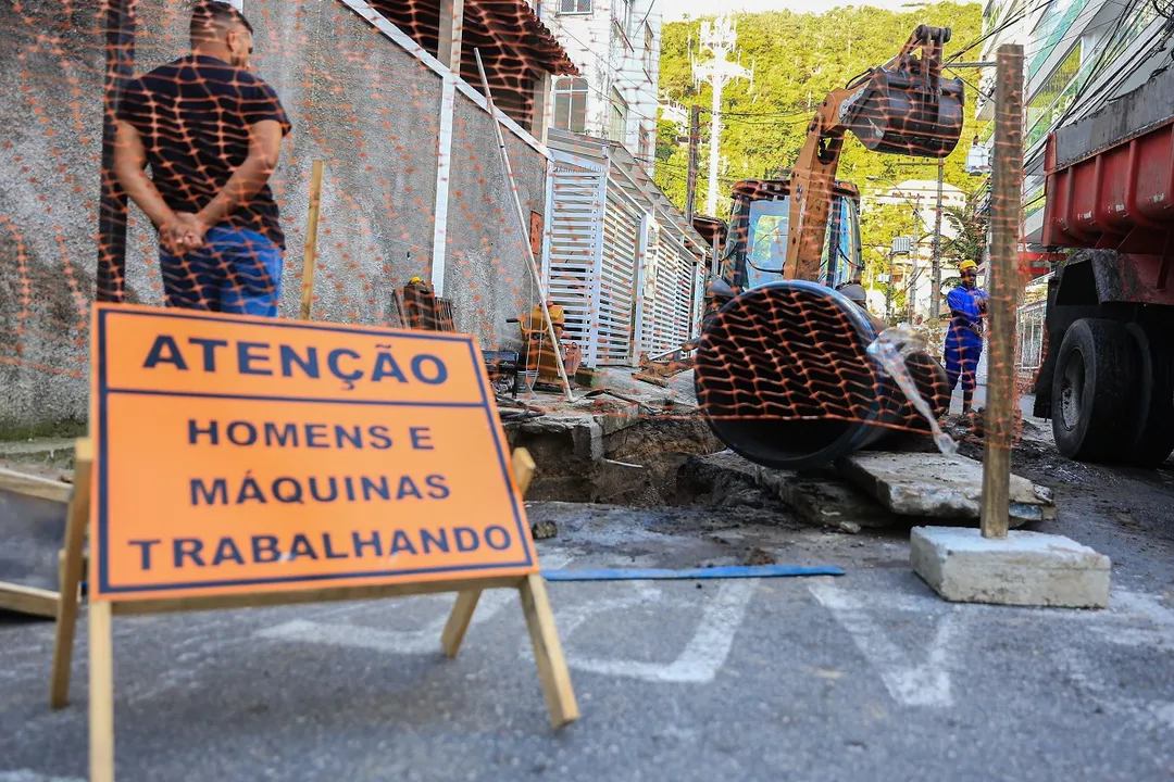 Obras na Avenida Prefeito Silvio Picanço, causam mudança no trânsito