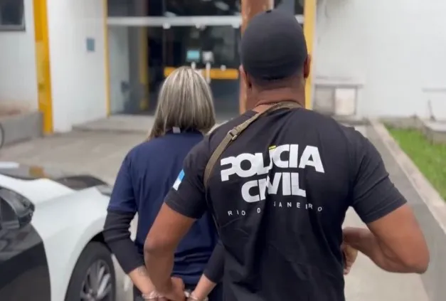 Mulher foi presa por coordenar delivery de tráfico de drogas