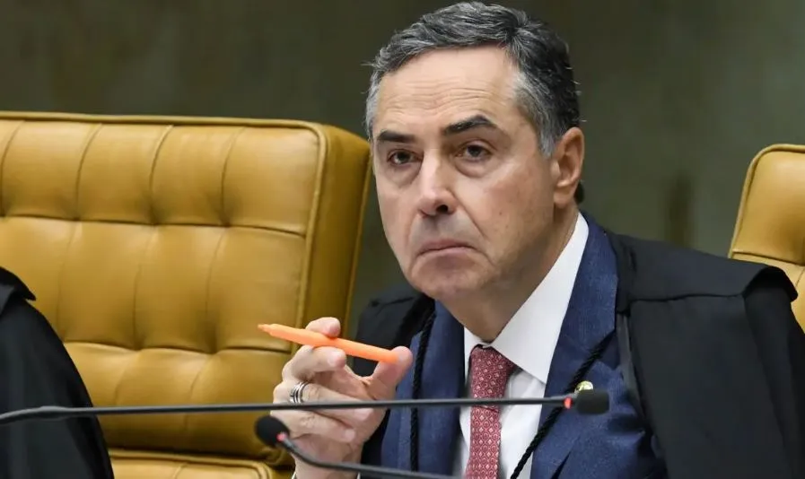 Luís Roberto Barroso anunciou sua aposentadoria do STF