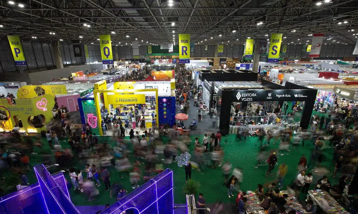 Na programação de despedida quatro mesas de debates se destacam
